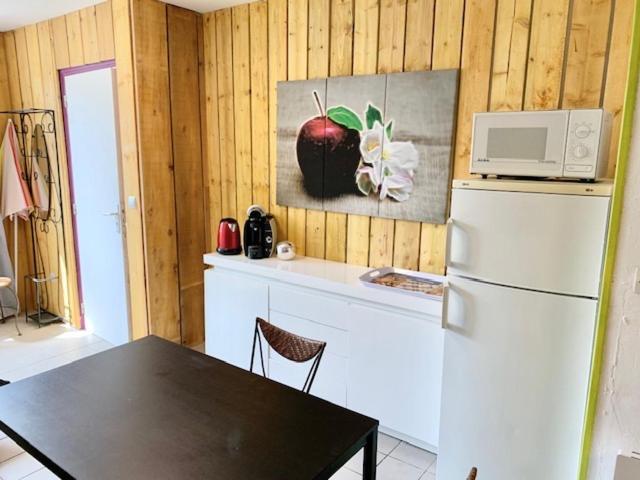 Le Depot Du Petit Port Apartment *